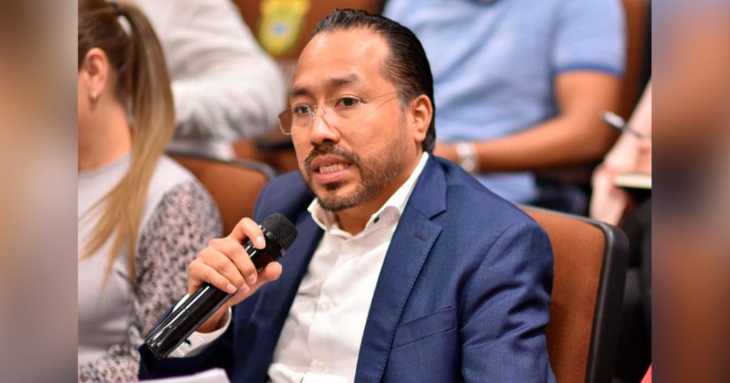 Responde titular de Sefiplan preguntas de diputados del Congreso local