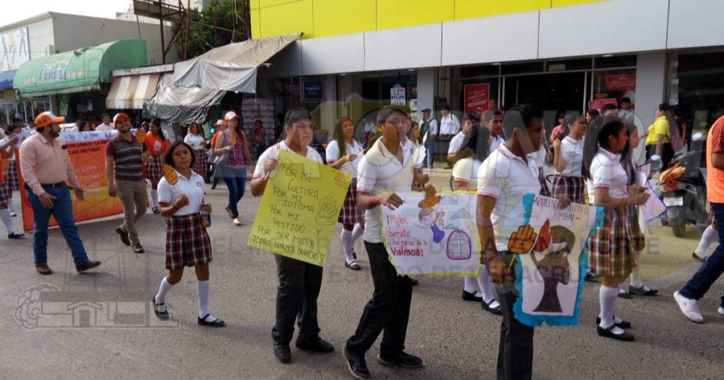 Marchan cientos contra la violencia a féminas y niñas en Álamo