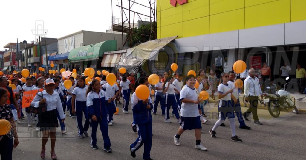 Marchan cientos contra la violencia a féminas y niñas en Álamo