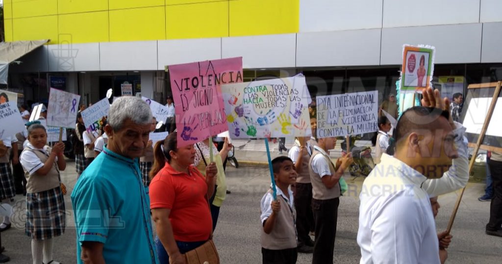 Marchan cientos contra la violencia a féminas y niñas en Álamo