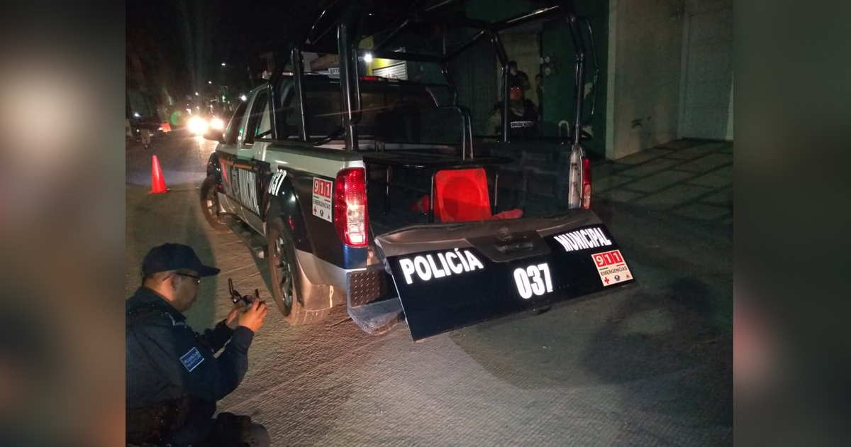 Ebrio choca contra una patrulla en Martínez de la Torre