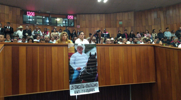 Sesión solemne por Juan Carlos Molina, Acribillado por la delincuencia