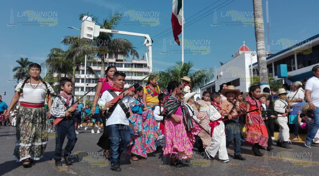 Analizar la historia para evitar errores del pasado, indispensable