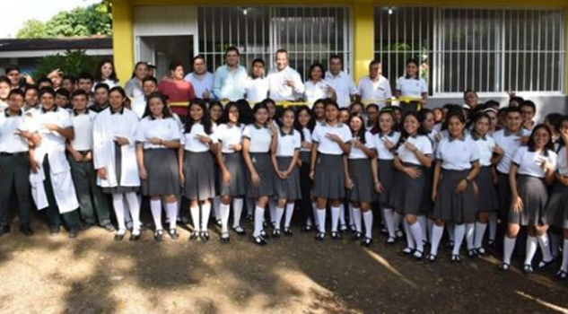 Atienden aumento de matrícula en escuelas del nivel medio superior