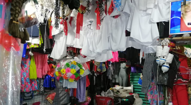 Comerciantes viven endeudados