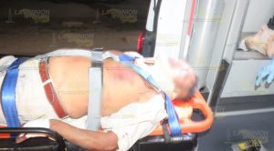 Ebrios motorizados derrapan en la México-Tuxpan a la altura de Tihuatlán