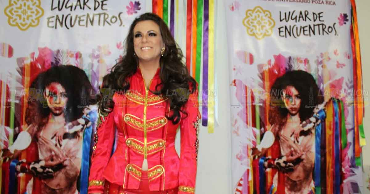 Edith Márquez, feliz de cerrar el Festival Poza Rica "Lugar de Encuentros"
