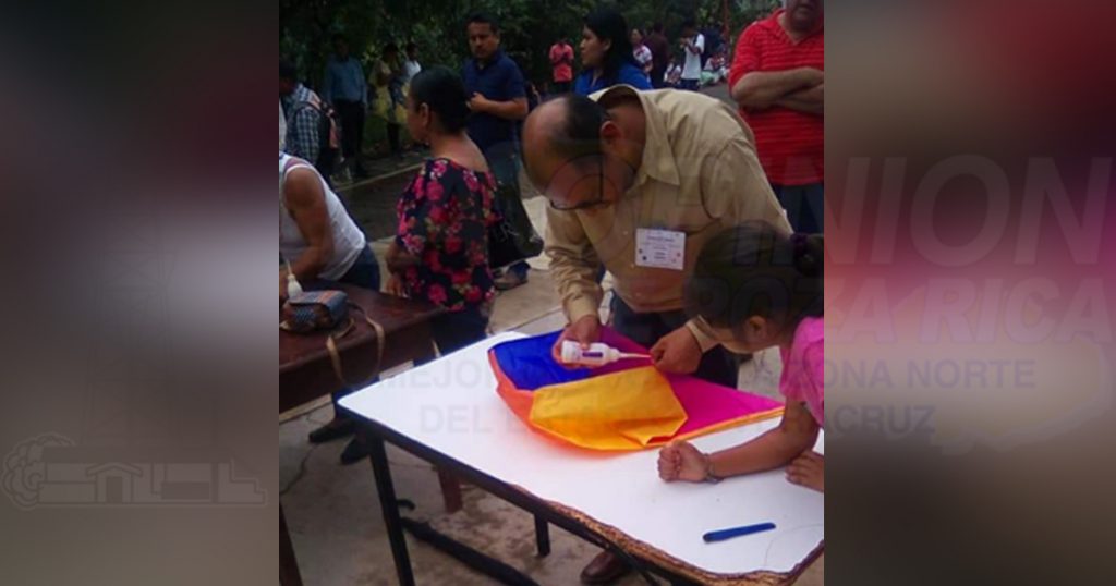Encuentro de conocimiento entre estudiantes de preparatoria en al Sierra