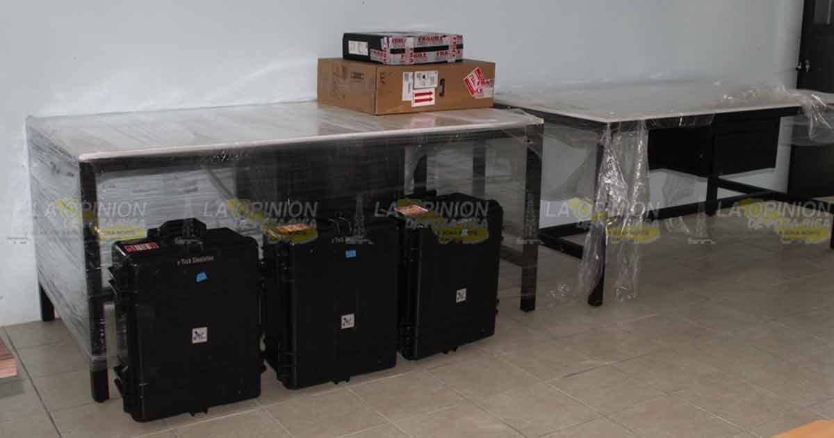 Llega nuevo equipo al Tecnológico de Cerro Azul para apoyo de estudiantes