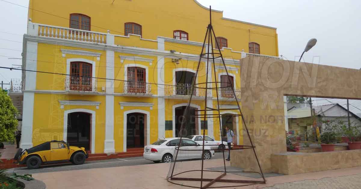 En Coatzintla, autoridades municipales armarán pino Navideño con material reciclado