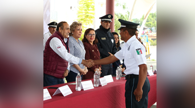 Se gradúan 50 elementos más para la Policía Municipal