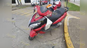 Se impactó contra un taxi y resultó lesionado en la 20 de noviembre de Poza Rica