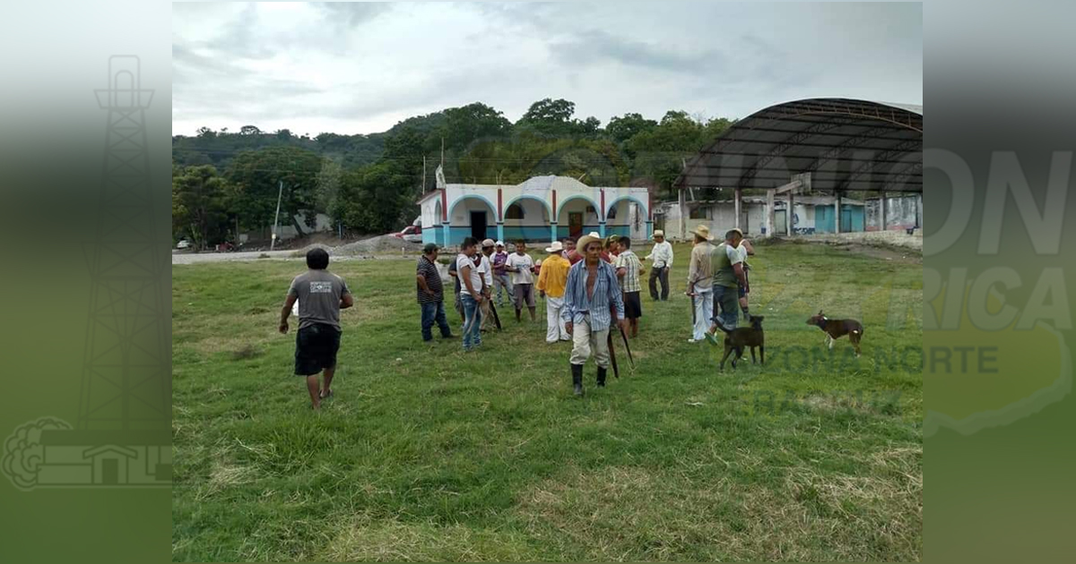 Se movilizan por desaparición de campesino en Las Lomas, Coyutla