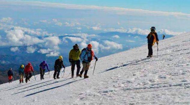 Subieron al Pico de Orizaba y uno encontró la muerte