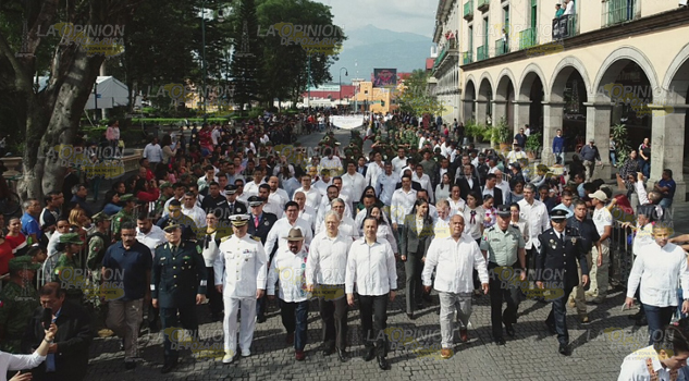 Galería: desfile conmemorativo del CIX Aniversario de la Revolución Mexicana en Xalapa