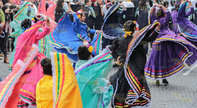 Galería: desfile conmemorativo del CIX Aniversario de la Revolución Mexicana en Xalapa