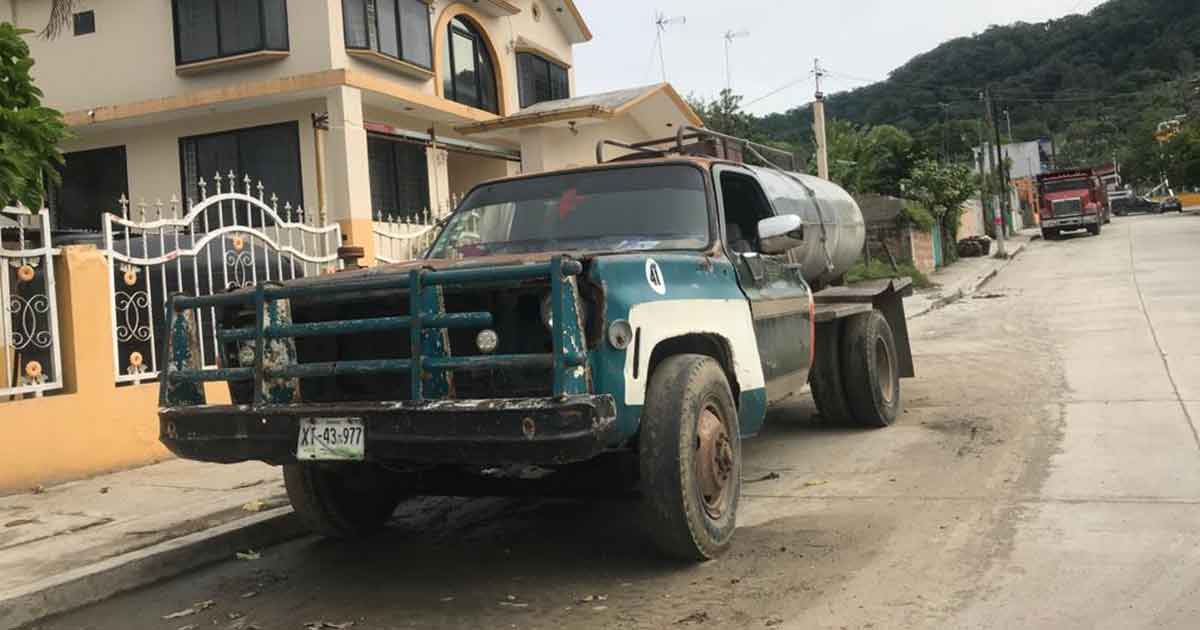Cementerio de chatarras en el Guayabal
