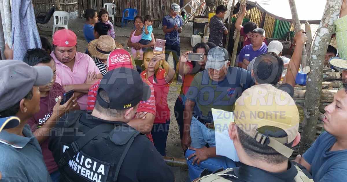 Realizan diligencias en terrenos de la parcela 44 ubicada atrás del CBTIS 78 Realizan diligencias en terrenos de la parcela 44 ubicada atrás del CBTIS 78