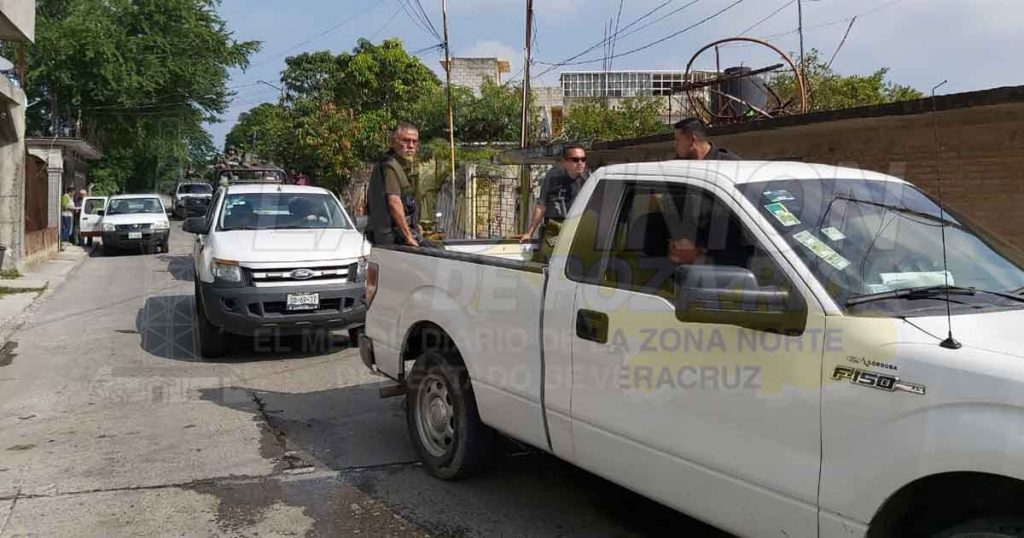 Realizan diligencias en terrenos de la parcela 44 ubicada atrás del CBTIS 78