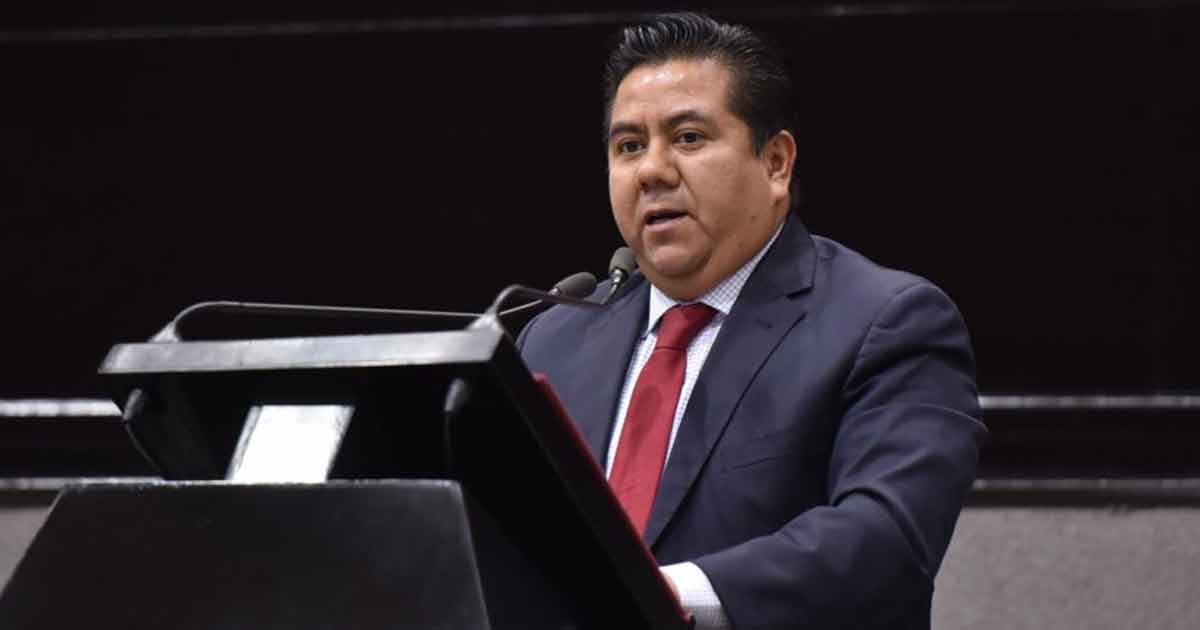 Impulsa diputado que cargos municipales cuenten con perfil profesional
