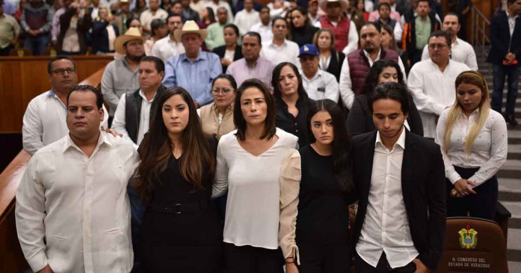 Rinde LXV Legislatura homenaje al diputado Juan Carlos Molina Palacios