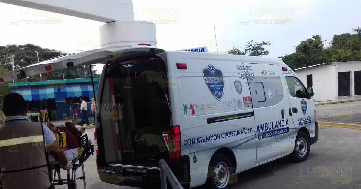 ¡Choca trailero; acaba en el Hospital General!