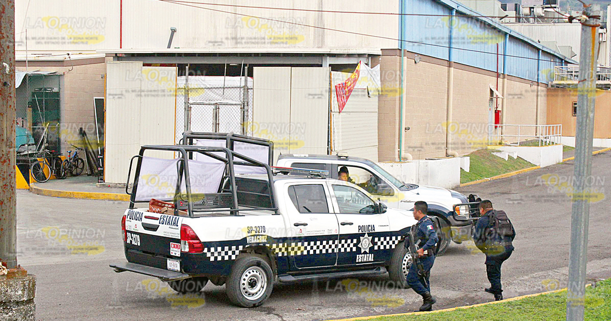 Sujetos armados en Sam´s