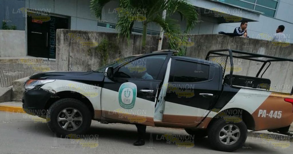 Patrullero se dispara con una escopeta