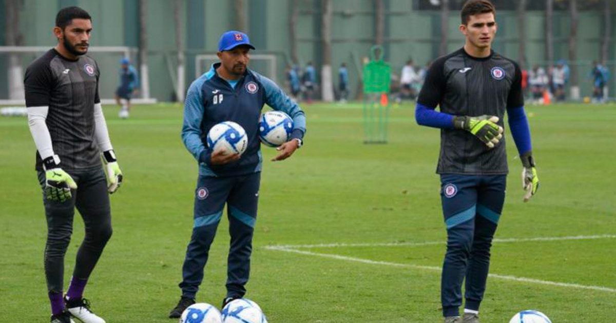 Cruz Azul: Jurado, Corona y Conejo, tres generaciones unidas en busca del título