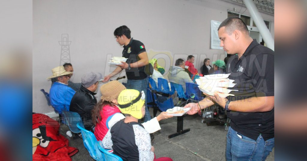 Ministeriales llevan alegría a hospitales