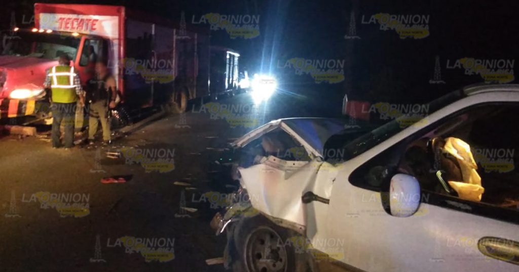 Borracho se estampa contra un camión cervecero