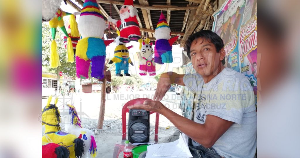 Buscan valorar el trabajo de los artesanos piñateros