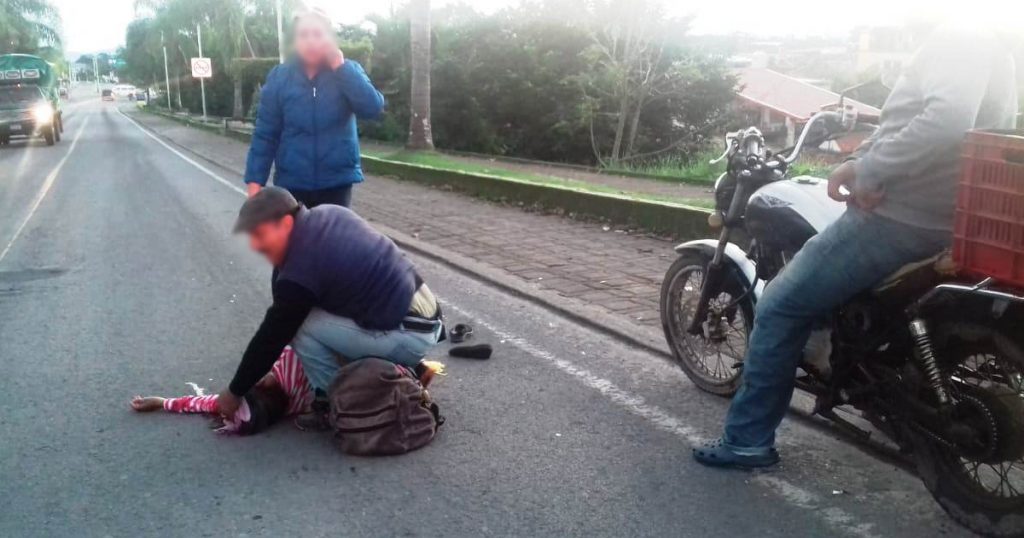 Adulto mayor atropellado por veloz motocicleta en Tlapacoyan