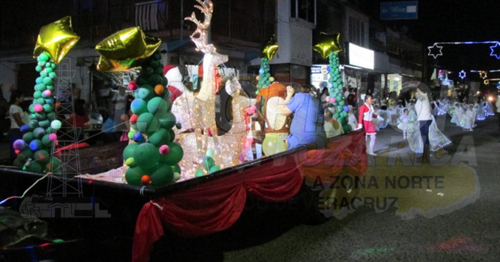 Alegre bienvenida en Álamo