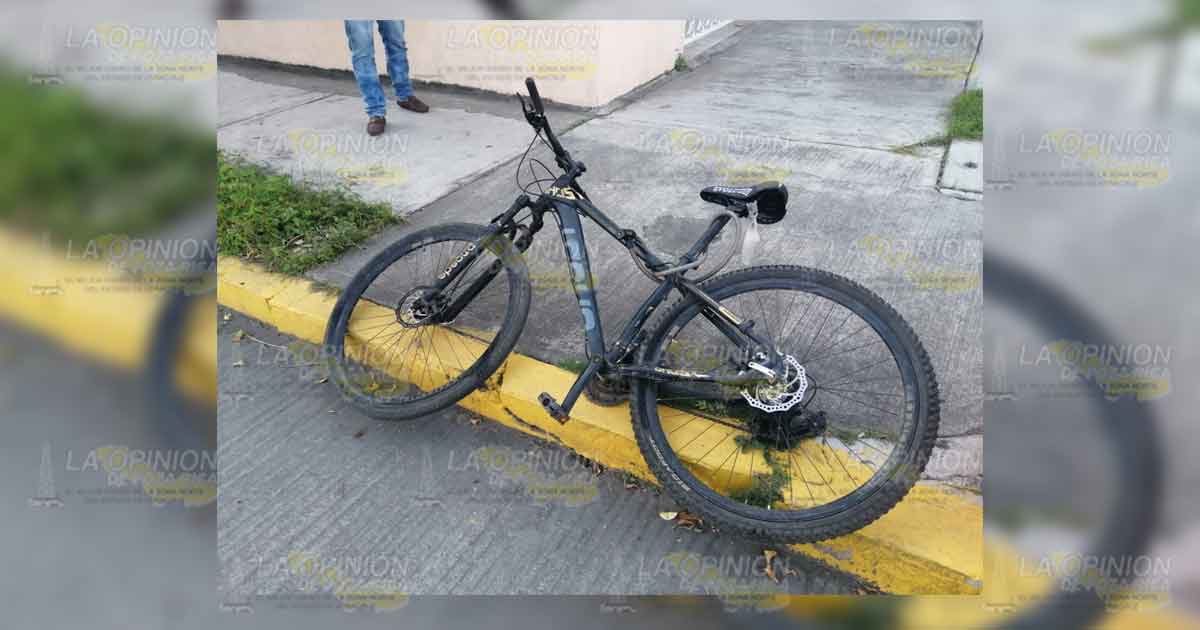 Hombre ciclista es atropellado en la colonia 27 de Septiembre