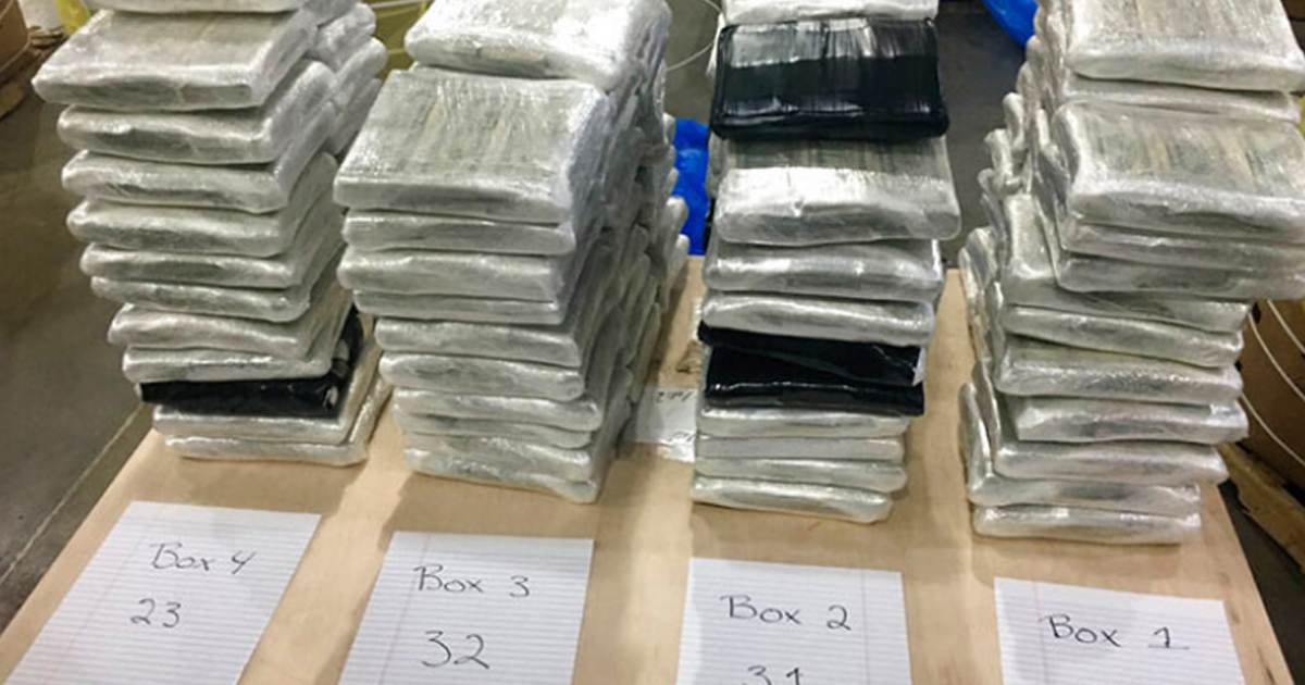 Camión venía de EU a México con 3 mdd escondidos ¡entre carne de puerco!