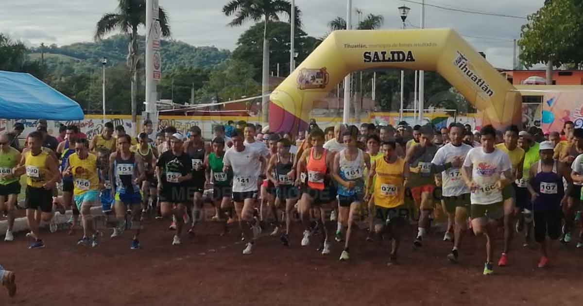 Resuelven la carrera del pavo en Tihuatlán