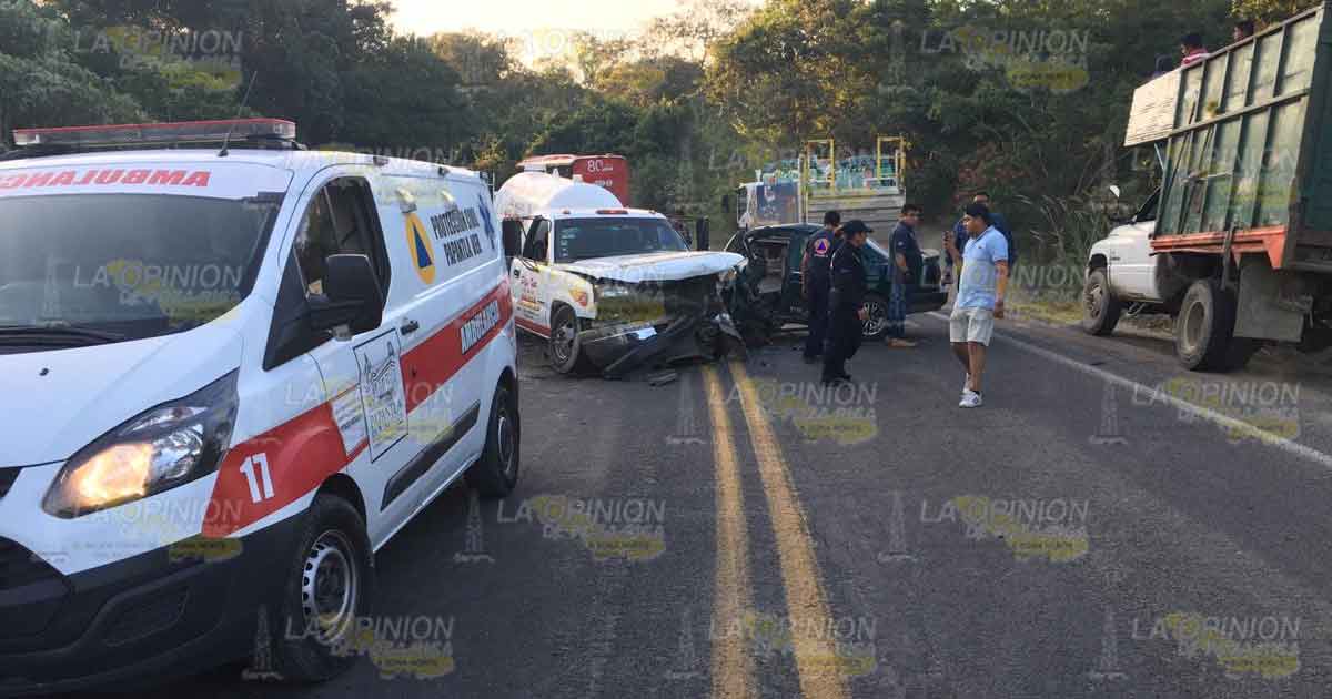Encontronazo entre una pipa y un tsuru