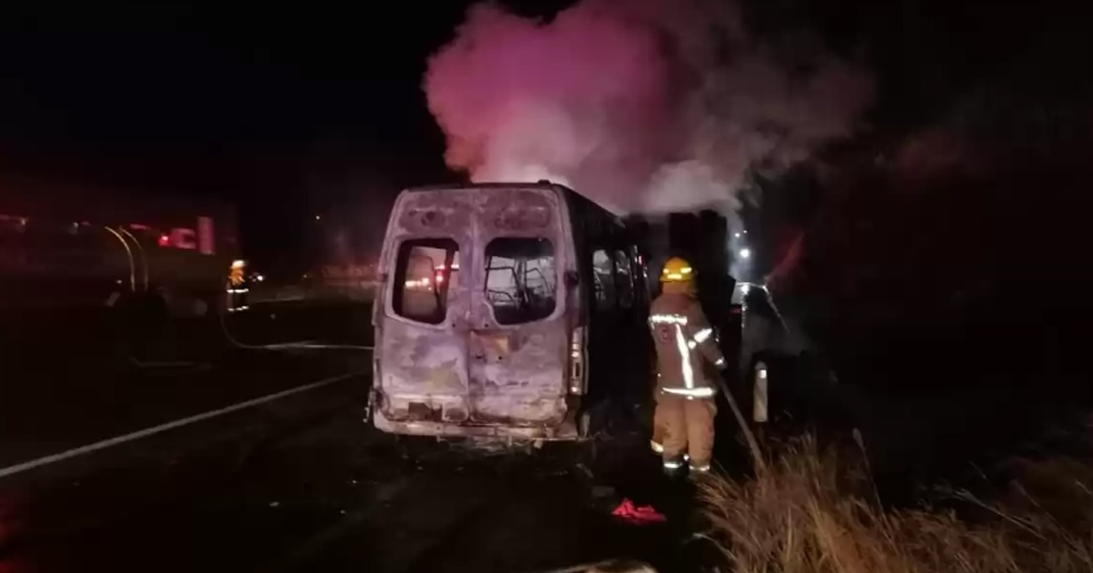 Choque en autopista Guadalajara-Lagos de Moreno deja al menos 9 muertos