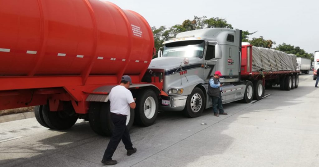 Cierre total de la autopista Córdoba-Veracruz km 20