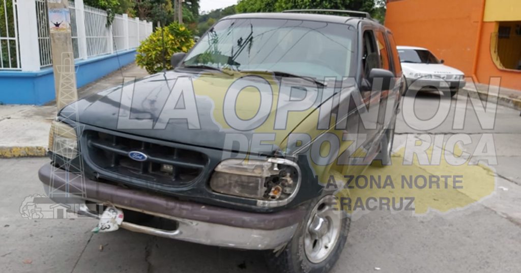 Destrozó una camioneta Toyota en la Colonia Ruiz Cortines en coatzintla