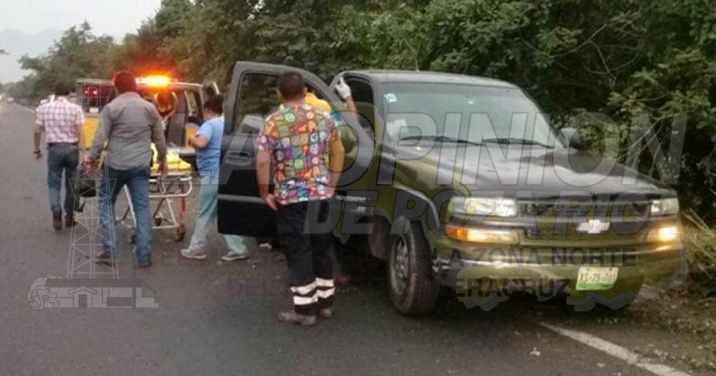 Docentes de Cerro Azul lesionados en fuerte volcadura