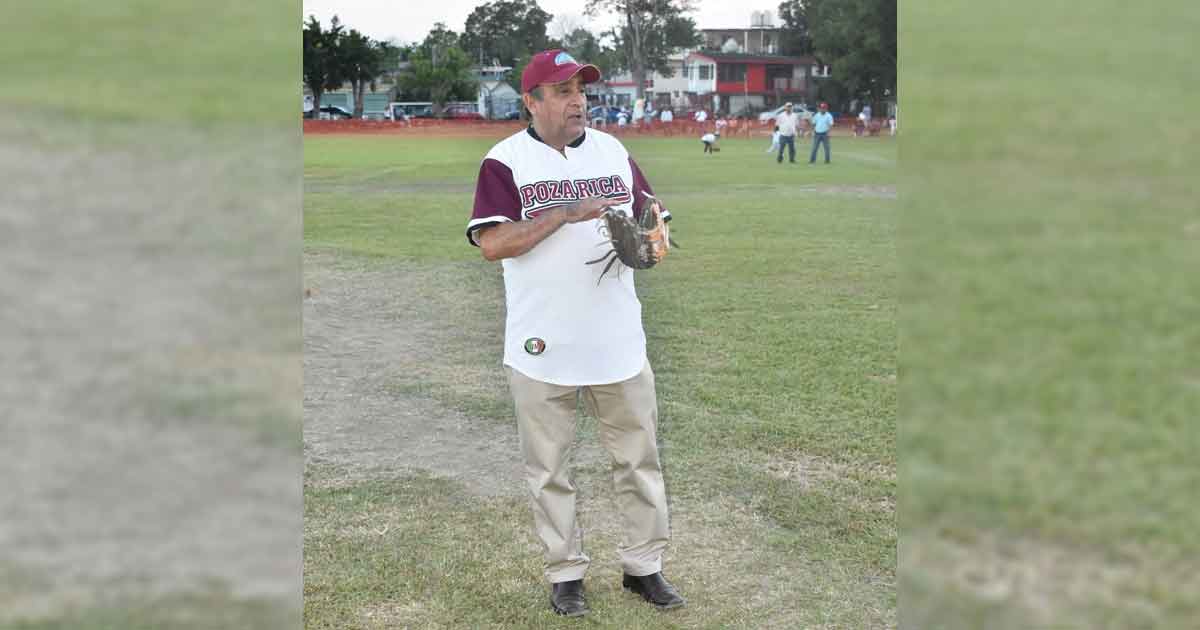 Javier Velázquez impulsa feria del Béisbol en Poza Rica