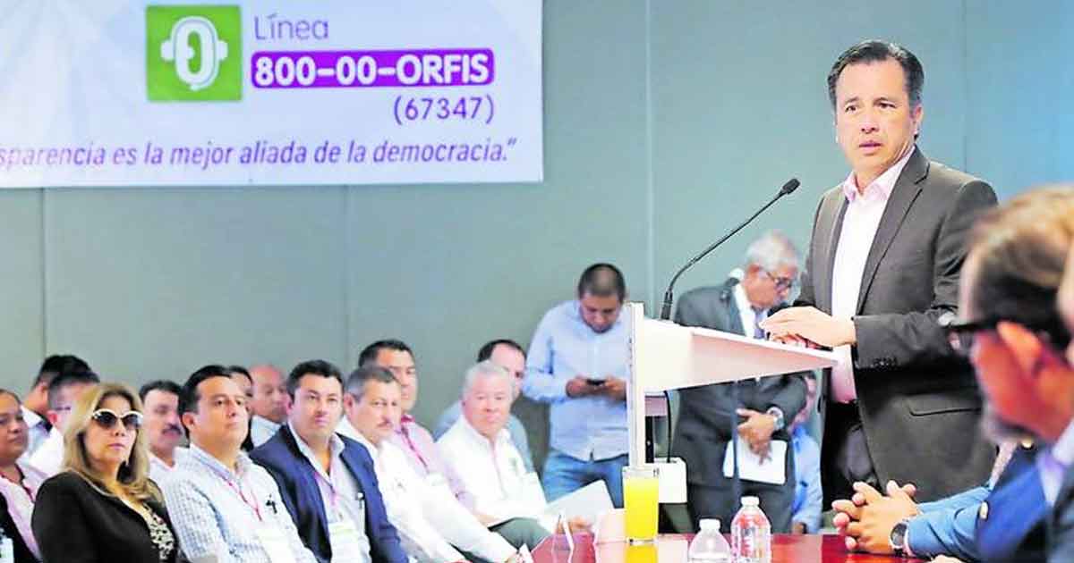 Ante baja recaudación, Federación dará $1,300 millones a Veracruz