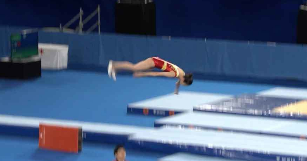 Estrepitosa caída en el Mundial de gimnasia