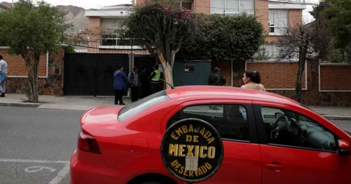 ¿Por qué Bolivia aumentó la vigilancia en embajada de México?