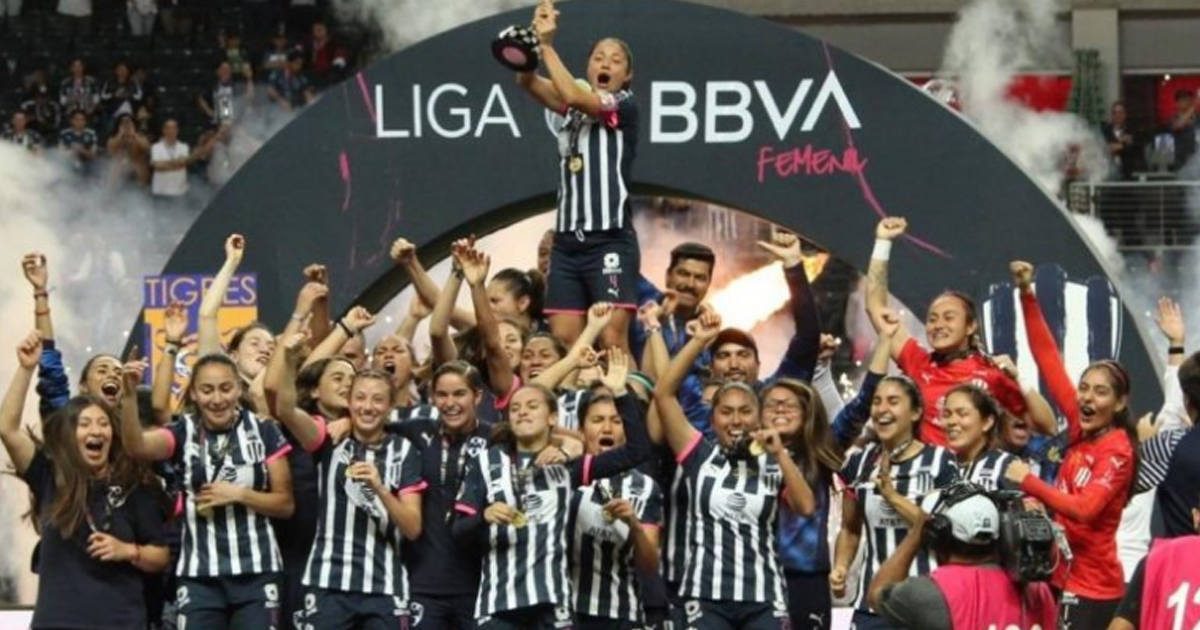 Jugadoras de Rayadas únicamente recibirán tabletas por ser campeonas