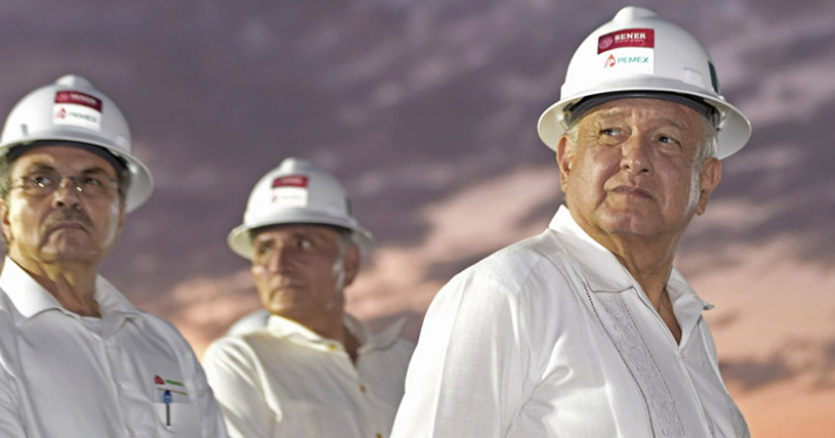 Pemex comprará siete plataformas para explorar en el Golfo: AMLO