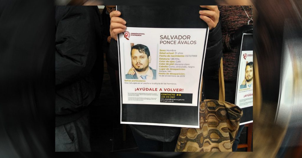 "¡Qué aparezca Chava!" reclaman docentes en protesta