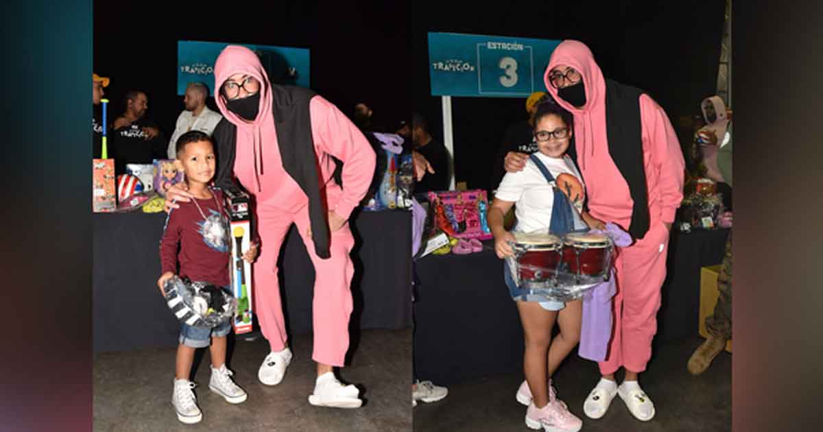 Bad Bunny llevó felicidad a miles de niños puertorriqueños